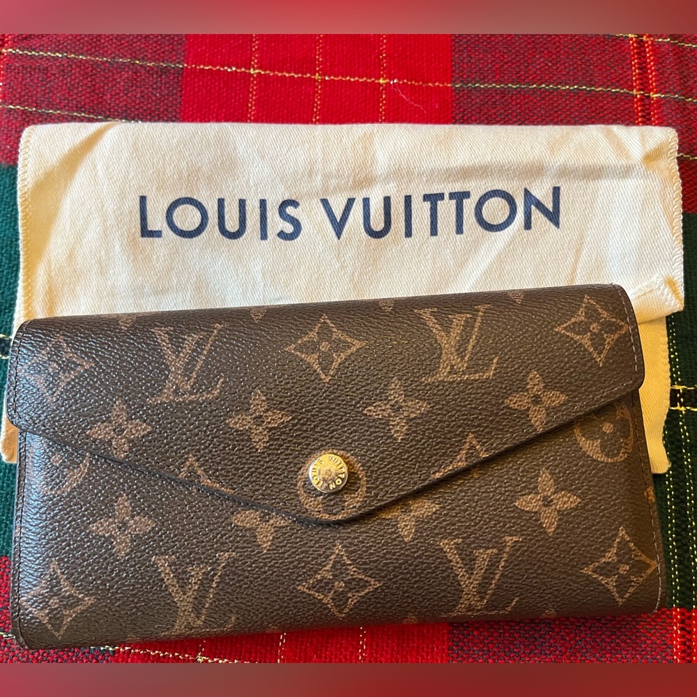 Authentic Louis Vuitton Wallet
